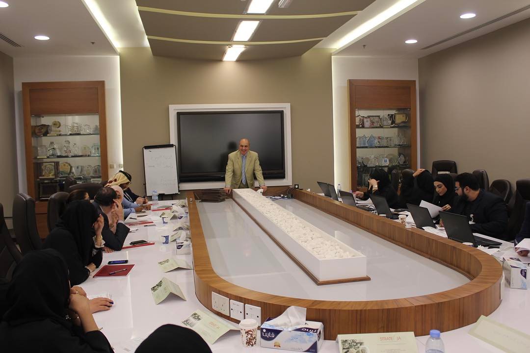 نظمت #بلدية_رأس_الخيمة دورة تدريبية بعنوان إدارة وقياس الأداء المؤسسي تهدف لتقييم الشخص لأدائه وبالتالي للمؤسسة. ???? #?????_???_?????? ???? ??????? ?????? ????? ????? ?????? ??????? ???? ?????? ????? ?????? ???????? ???????.