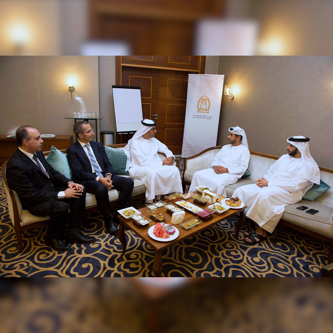 تتعاون شركة #مصدر مع #بلدية_رأس_الخيمة لإطلاق مبادرة الفيلا النموذجية في عام 2018 والتي تهدف إلى إعادة تأهيل إحدى الفلل القائمة في الإمارة من أجل تسليط الضوء على الفوائد المترتبة على عملية إعادة التأهيل في تحسين كفاءة استهلاك #الطاقة و #المياه ⁦⁩Masdar is partnering with #RAK_Municipality in 2018 to launch the Model Villa Initiative which aims to retrofit an existing villa in the emirate to raise awareness of the benefits of improved #energy and #water #efficiency in buildings
#repost ?????? ???? #???? ?? #?????_???_?????? ?????? ?????? ?????? ????????? ?? ??? 2018 ????? ???? ??? ????? ????? ???? ????? ??????? ?? ??????? ?? ??? ????? ????? ??? ??????? ???????? ??? ????? ????? ??????? ?? ????? ????? ??????? #?????? ? #?????? ??Masdar is partnering with #RAK_Municipality in 2018 to launch the Model Villa Initiative which aims to retrofit an existing villa in the emirate to raise awareness of the benefits of improved #energy and #water #efficiency in buildings
#repost