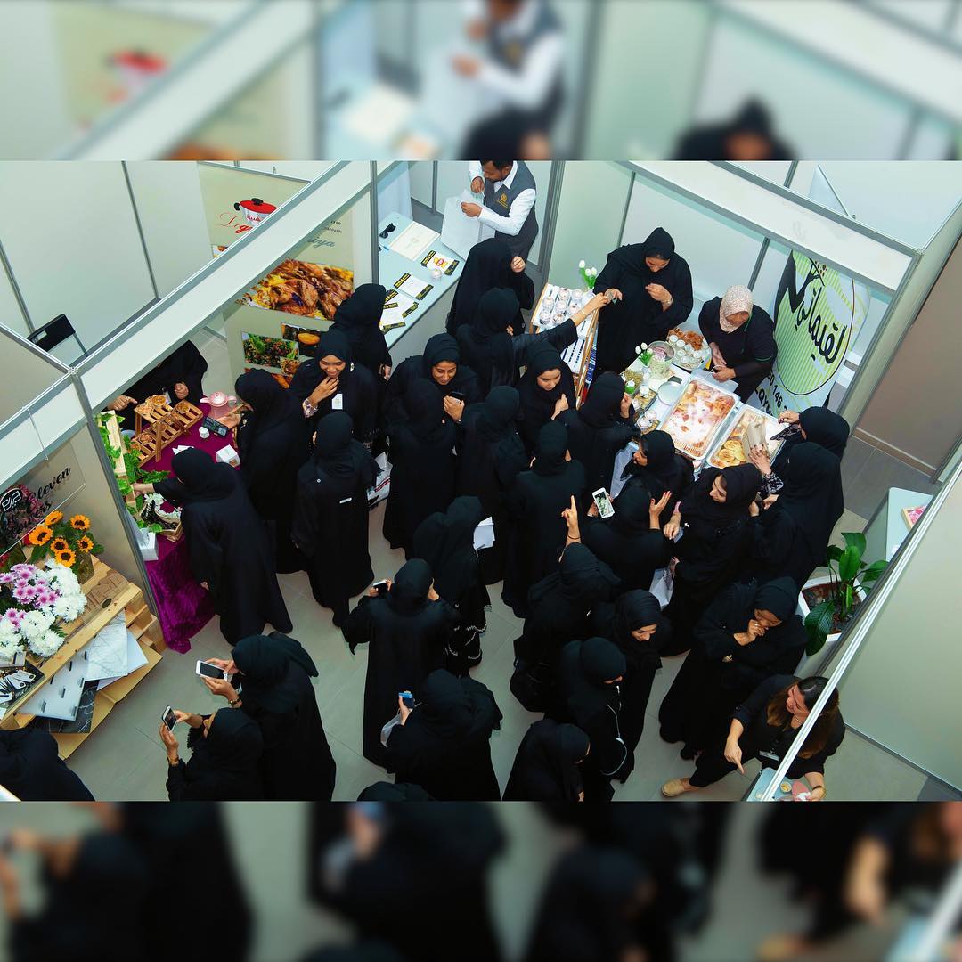 بدعم من سعادة منذر محمد بن شكر مدير عام دائرة #بلدية_رأس_الخيمة نظم قسم الموارد البشرية (بازار الموظف المنتج) لتقديم جميع أوجهّ الدعم لجميع الموظفين المنتجين، والحرص على تقديم الحوافز التشجيعية لهمUnder the patronage of H.E. Munther Mohammed bin Shekar #RAK_Municipality DG, HR Section organized (Productive Employee Bazaar) to provide support to all productive employees, and ensure encouraging rewards ???? ?? ????? ???? ???? ?? ??? ???? ??? ????? #?????_???_?????? ??? ??? ??????? ??????? (????? ?????? ??????) ?????? ???? ????? ????? ????? ???????? ????????? ?????? ??? ????? ??????? ????????? ???Under the patronage of H.E. Munther Mohammed bin Shekar #RAK_Municipality DG, HR Section organized (Productive Employee Bazaar) to provide support to all productive employees, and ensure encouraging rewards