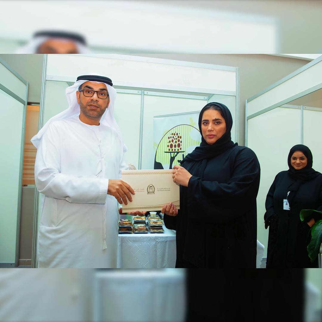 بدعم من سعادة منذر محمد بن شكر مدير عام دائرة #بلدية_رأس_الخيمة نظم قسم الموارد البشرية (بازار الموظف المنتج) لتقديم جميع أوجهّ الدعم لجميع الموظفين المنتجين، والحرص على تقديم الحوافز التشجيعية لهمUnder the patronage of H.E. Munther Mohammed bin Shekar #RAK_Municipality DG, HR Section organized (Productive Employee Bazaar) to provide support to all productive employees, and ensure encouraging rewards ???? ?? ????? ???? ???? ?? ??? ???? ??? ????? #?????_???_?????? ??? ??? ??????? ??????? (????? ?????? ??????) ?????? ???? ????? ????? ????? ???????? ????????? ?????? ??? ????? ??????? ????????? ???Under the patronage of H.E. Munther Mohammed bin Shekar #RAK_Municipality DG, HR Section organized (Productive Employee Bazaar) to provide support to all productive employees, and ensure encouraging rewards