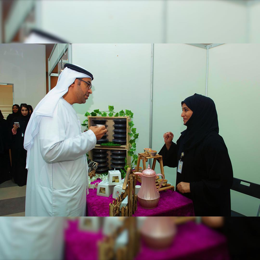 بدعم من سعادة منذر محمد بن شكر مدير عام دائرة #بلدية_رأس_الخيمة نظم قسم الموارد البشرية (بازار الموظف المنتج) لتقديم جميع أوجهّ الدعم لجميع الموظفين المنتجين، والحرص على تقديم الحوافز التشجيعية لهمUnder the patronage of H.E. Munther Mohammed bin Shekar #RAK_Municipality DG, HR Section organized (Productive Employee Bazaar) to provide support to all productive employees, and ensure encouraging rewards ???? ?? ????? ???? ???? ?? ??? ???? ??? ????? #?????_???_?????? ??? ??? ??????? ??????? (????? ?????? ??????) ?????? ???? ????? ????? ????? ???????? ????????? ?????? ??? ????? ??????? ????????? ???Under the patronage of H.E. Munther Mohammed bin Shekar #RAK_Municipality DG, HR Section organized (Productive Employee Bazaar) to provide support to all productive employees, and ensure encouraging rewards