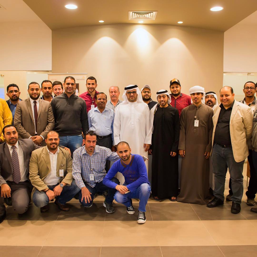 السيد المهندس / عبدالله سمحان المدير التنفيذي لقطاع الشؤون الفنية بدائرة #بلدية_رأس_الخيمة يكرم السيد / عبدالغيوم سيد عمر أقدم مسّاح في إمارة #رأس_الخيمة عن بذل وعطاء دام أكثر من ثلاثين سنة. ????? ??????? / ??????? ????? ?????? ???????? ????? ?????? ?????? ?????? #?????_???_?????? ???? ????? / ????????? ??? ??? ???? ????? ?? ????? #???_?????? ?? ??? ????? ??? ???? ?? ?????? ???.