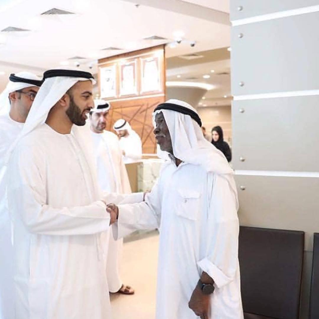 ‎
‎ أكد سمو الشيخ محمد بن سعود بن صقر القاسمي ولي عهد رأس الخيمة رئيس المجلس التنفيذي أهمية الدور الذي تلعبه الدوائر المحلية في تطوير عجلة التنمية في الإمارة حيث ساهمت جهودها الكبيرة في تطور قطاعات مختلفة.
‎جاء ذلك خلال قيام سمو ولي عهد رأس الخيمة صباح اليوم بجولة تفقدية لدائرة بلدية رأس الخيمة للاطلاع على سير العمل حيث كان في استقبال سموه سعادة منذر محمد بن شكر الزعابي مدير عام دائرة بلدية رأس الخيمة والمهندس عبدالله صالح سمحان النعيمي مدير القطاع التنفيذي في الدائرة ومحمد جاسم راشد بو الحمام النعيمي مدير مركز سعادة المتعاملين في الدائرة وعدد من المسؤولين.
‎وأشار سموه إلى حرص حكومة رأس الخيمة على مواصلة مسيرة التنمية وتقديم مختلف وسائل الدعم لجميع القطاعات والدوائر المحلية بهدف بناء بيئة متكاملة ومثالية تخدم مختلف الأفراد في الإمارة .. مؤكدا أن مسيرة التنمية مستمرة ويجب أن تواكب التغيرات المحيطة وتستفيد من التكنولوجيا الحديثة في سير العمل لاختصار الوقت والإسراع في تقديم الخدمات.
‎كما أكد أهمية تقديم أفضل الخدمات للمتعاملين وفق أعلى المعايير ومضاعفة جميع العاملين في الدائرة للجهود المبذولة لخدمة المواطنين انطلاقا من حرص حكومة رأس الخيمة على توفير الحياة الكريمة للمواطنين والمقيمين على أرض الدولة.
‎وشدد سموه على سرعة إنجاز معاملات المراجعين وأن يواصل موظفو الدائرة تطوير أدائهم وحث الموظفين والمسؤولين على مواصلة تقديم التسهيلات للمراجعين وتوفير أفضل الخدمات والتعاون مع باقي الجهات الحكومية ذات العلاقة بتسهيل وتبسيط الإجراءات.
. ‎من جهته أكد منذر محمد بن شكر  مدير عام الدائرة أن زيارة ولي عهد رأس الخيمة تأتي انطلاقا من حرص حكومة رأس الخيمة على الارتقاء بالعمل الحكومي في مختلف دوائر الإمارة وتطبيق أعلى المعايير في مجال التميز والجودة والخدمات المقدمة والاطلاع عن قرب على الخدمات المقدمة للمتعاملين.وام #بلدية_رأس_الخيمة ?
? ??? ??? ????? ???? ?? ???? ?? ??? ??????? ??? ??? ??? ?????? ???? ?????? ???????? ????? ????? ???? ????? ??????? ??????? ?? ????? ???? ??????? ?? ??????? ??? ????? ?????? ??????? ?? ???? ?????? ??????.
???? ??? ???? ???? ??? ??? ??? ??? ?????? ???? ????? ????? ?????? ?????? ????? ??? ?????? ??????? ??? ??? ????? ??? ??? ?? ??????? ???? ????? ???? ???? ?? ??? ??????? ???? ??? ????? ????? ??? ?????? ???????? ??????? ???? ????? ??????? ???? ?????? ???????? ?? ??????? ????? ???? ???? ?? ?????? ??????? ???? ???? ????? ?????????? ?? ??????? ???? ?? ?????????.
?????? ???? ??? ??? ????? ??? ?????? ??? ?????? ????? ??????? ?????? ????? ????? ????? ????? ???????? ???????? ??????? ???? ???? ???? ??????? ??????? ???? ????? ??????? ?? ??????? .. ????? ?? ????? ??????? ?????? ???? ?? ????? ???????? ??????? ??????? ?? ??????????? ??????? ?? ??? ????? ??????? ????? ???????? ?? ????? ???????.
???? ??? ????? ????? ???? ??????? ?????????? ??? ???? ???????? ??????? ???? ???????? ?? ??????? ?????? ???????? ????? ????????? ??????? ?? ??? ????? ??? ?????? ??? ????? ?????? ??????? ????????? ????????? ??? ??? ??????.
????? ???? ??? ???? ????? ??????? ????????? ??? ????? ????? ??????? ????? ?????? ??? ???????? ?????????? ??? ?????? ????? ????????? ????????? ?????? ???? ??????? ???????? ?? ???? ?????? ???????? ??? ??????? ?????? ?????? ?????????.
. ??? ???? ??? ???? ???? ?? ???  ???? ??? ??????? ?? ????? ??? ??? ??? ?????? ???? ??????? ?? ??? ????? ??? ?????? ??? ???????? ?????? ??????? ?? ????? ????? ??????? ?????? ???? ???????? ?? ???? ?????? ??????? ???????? ??????? ???????? ?? ??? ??? ??????? ??????? ??????????.??? #?????_???_??????